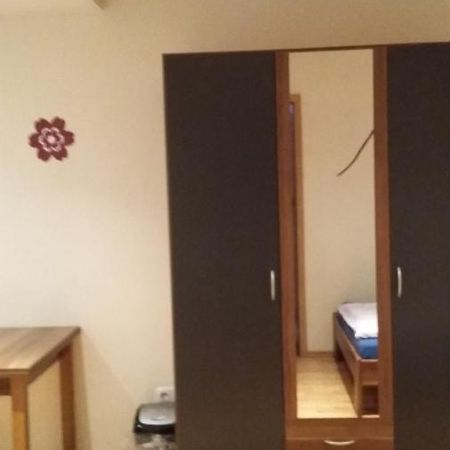 Zimmervermietung Iris Und Erich Pfungstadt Bagian luar foto