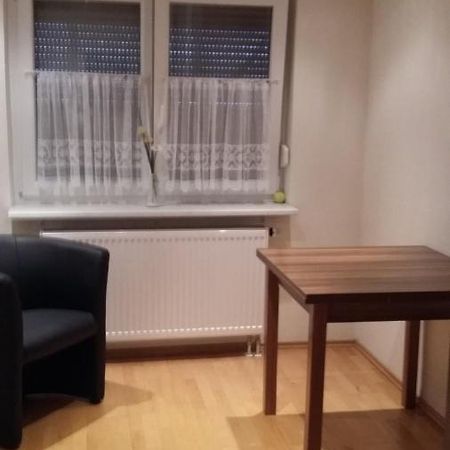 Zimmervermietung Iris Und Erich Pfungstadt Bagian luar foto